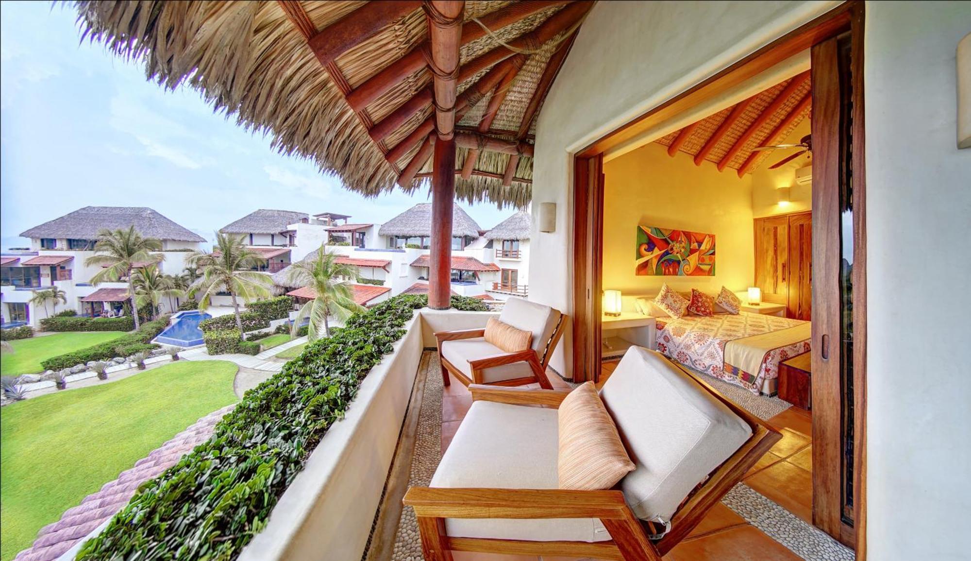 Residences At Las Palmas Сиуатанехо Экстерьер фото